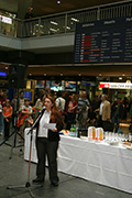 flags-opening-bern-sep2006-station-beate